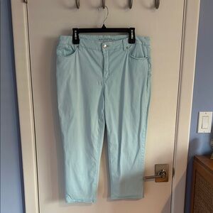 Chico’s So Lifting Crop sz 2.5